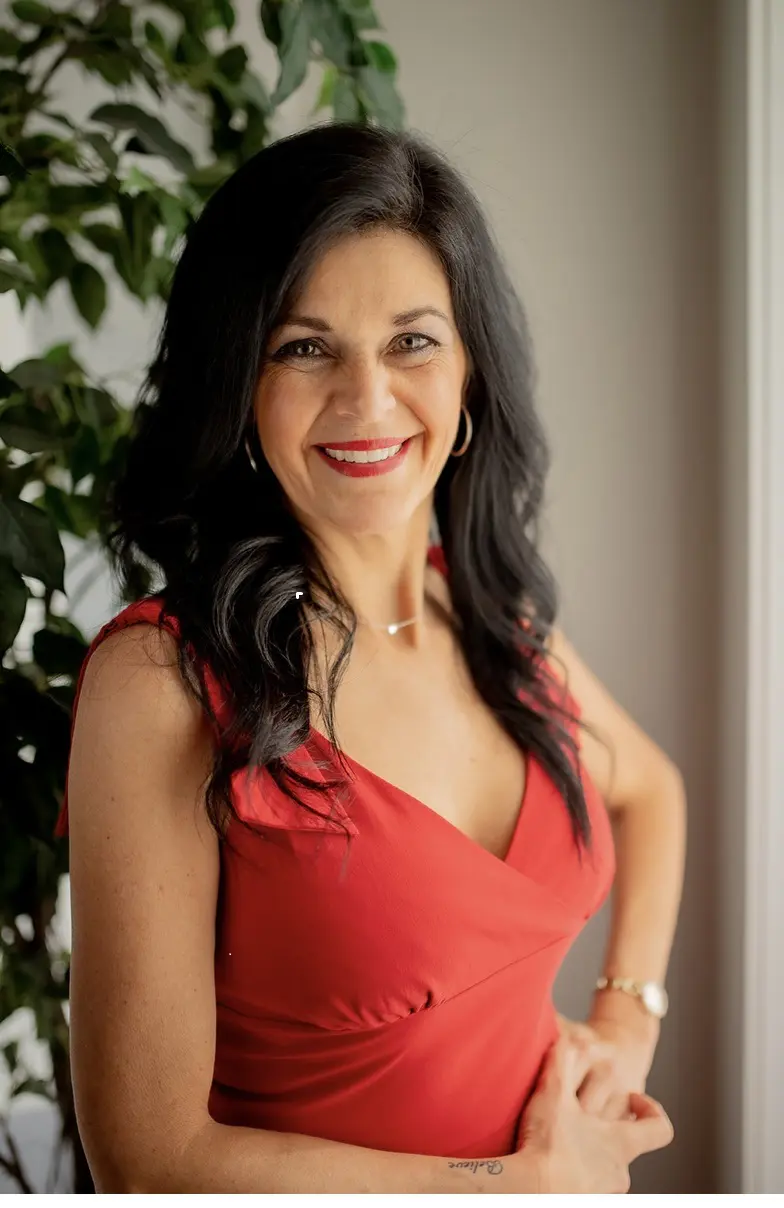 Julie Deighton β Owner & Lead Planner of Jewel Events